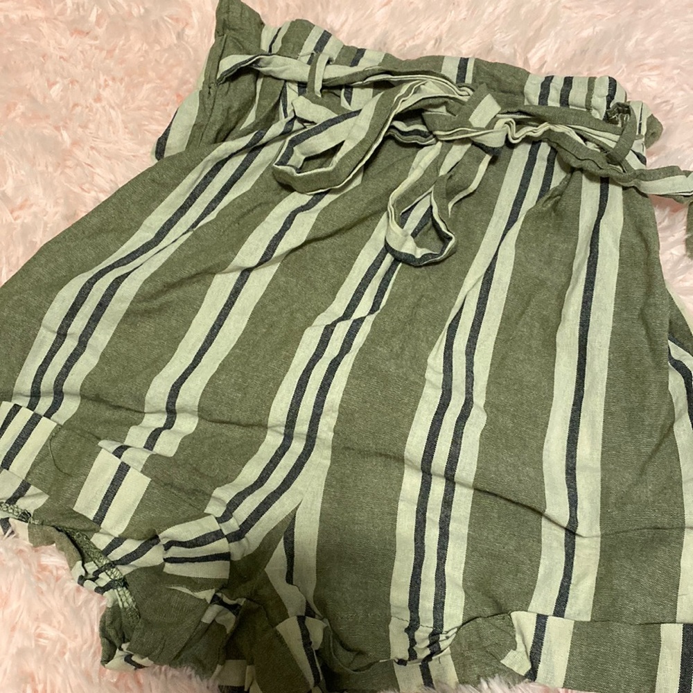 Striped tie shorts